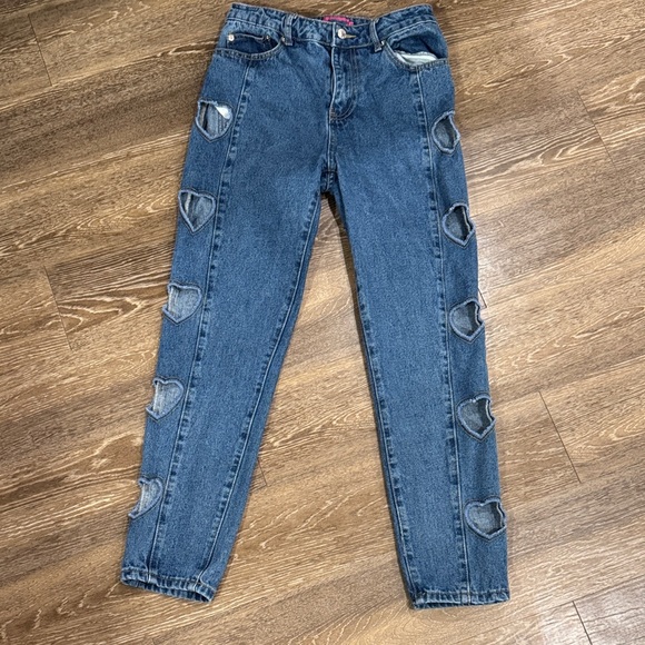 Edikted Denim - Edikted Blue Heart Cutout Straight Leg Jeans